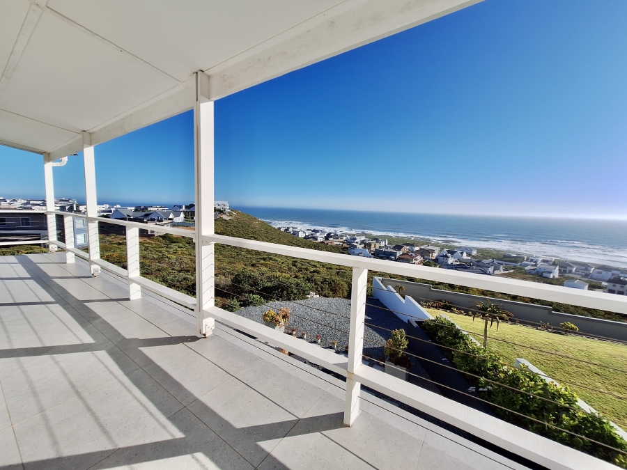 5 Bedroom Property for Sale in Yzerfontein Western Cape